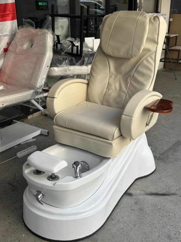 Pedicure Chair with Foot Basin