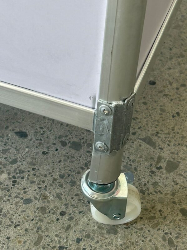 Aluminum cart with storage - Image 2