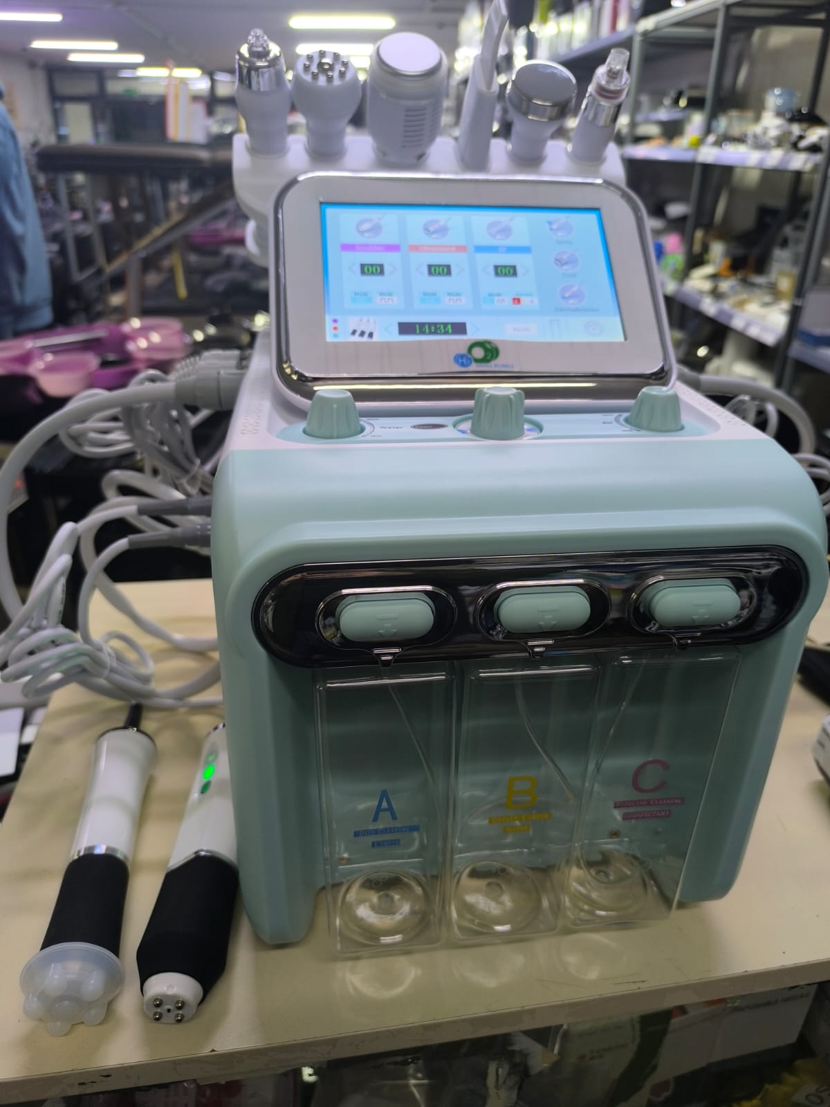 8 in 1 Hydrogen Oxygen Facial Machine 11 8 in 1 Hydrogen Oxygen Facial Machine - Image 11