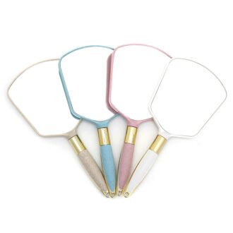 Зеркало косметическое для макияжа на ручке